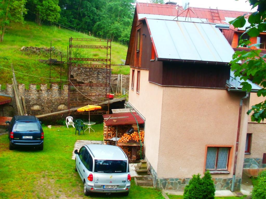 U Janecku Apartment Teplice nad Metuji Bagian luar foto